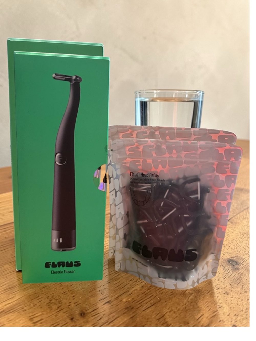 Flaus Electric Flosser Starter Kit + 90 brush head refills Black NEW SEALED NIB